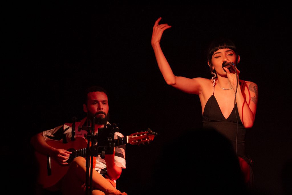 Luli Braga faz show em Teatro de Manaus